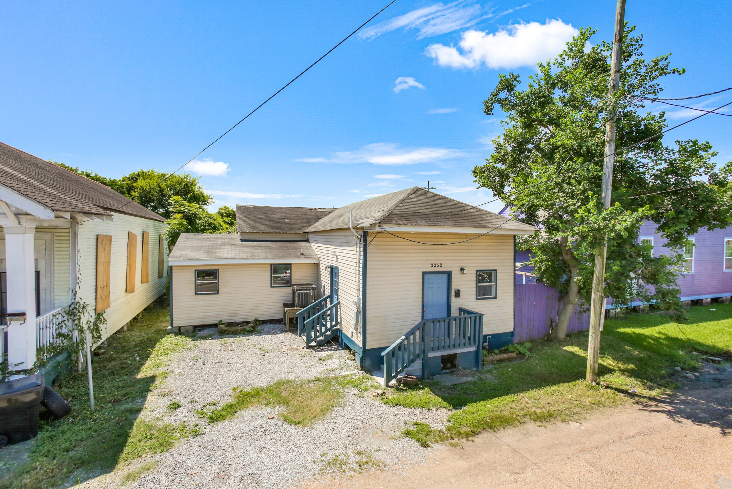 2252 N Villere Street New Orleans LA 70117