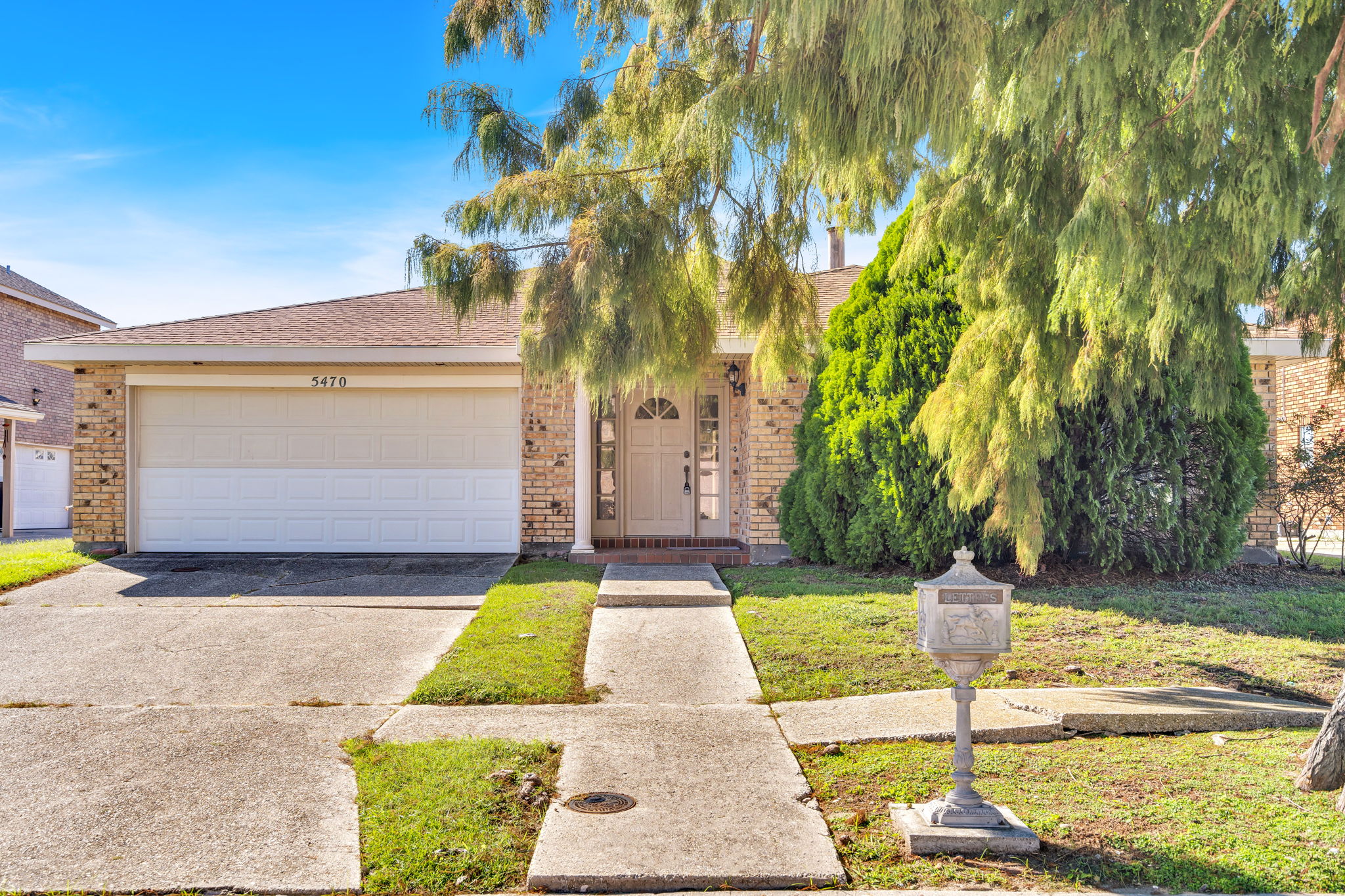 5470  Stillwater Drive New Orleans LA 70128
